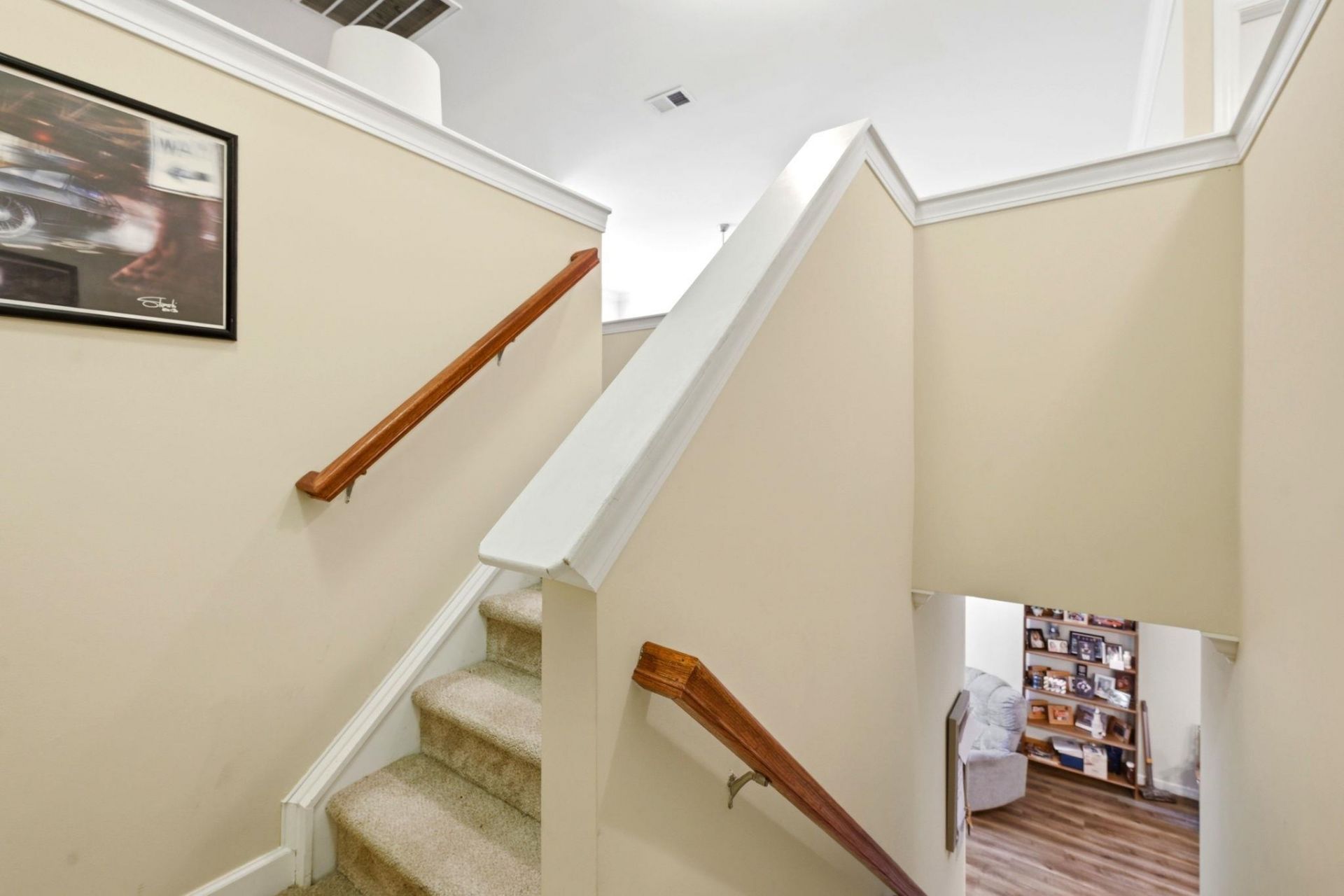 1048 Fairway Ln.  Photo 18