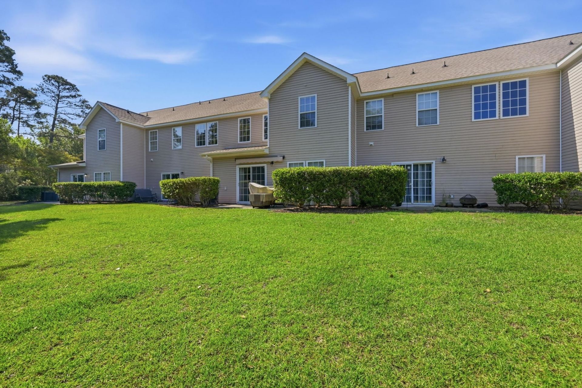 1048 Fairway Ln.  Photo 28
