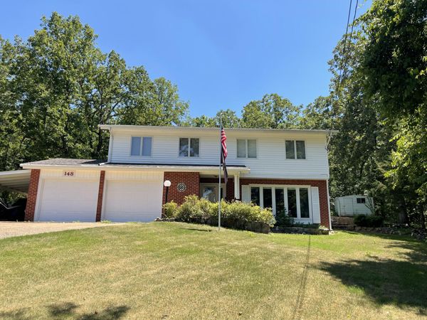 148 W Lakeshore Drive, Cherokee Village, AR 72529