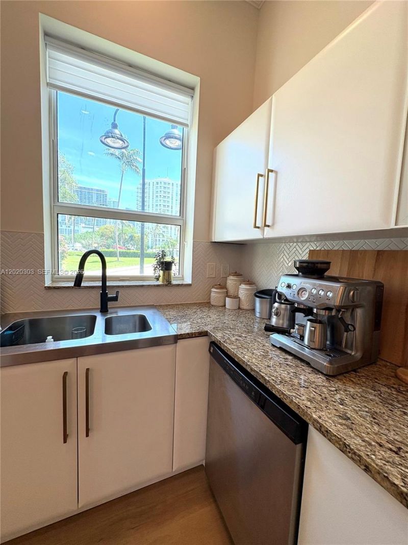 610 W Las Olas Blvd, Unit 117N, Fort Lauderdale, FL 33312 Photo
