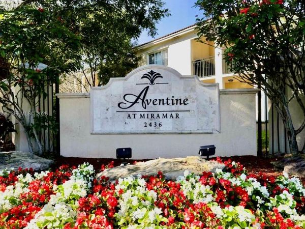 2548 Centergate Dr, Unit 107, Miramar, FL 33025