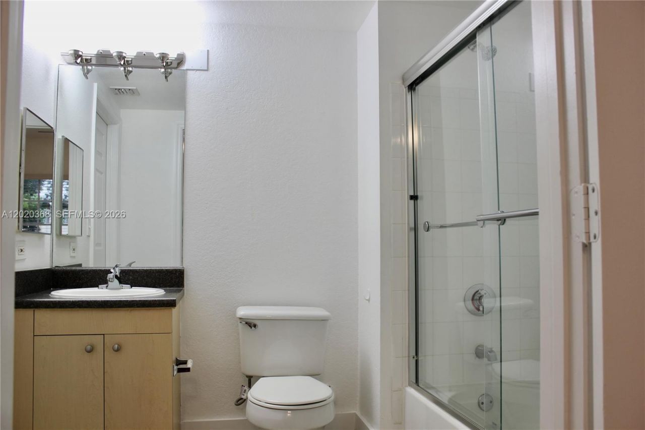 2548 Centergate Dr, Unit 107, Miramar, FL 33025 Photo