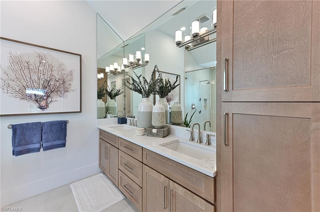 219 Bayfront Dr, Bonita Springs, FL 34134 Photo