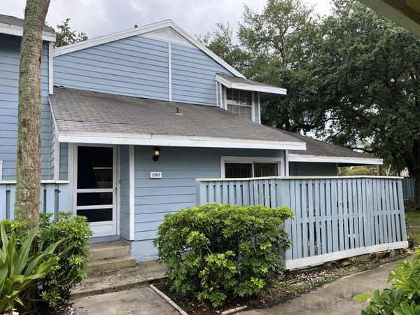 2101 Champions Way, North Lauderdale, FL 33068