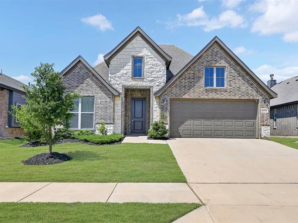 4604 Pentridge Drive, Fort Worth, TX 76036
