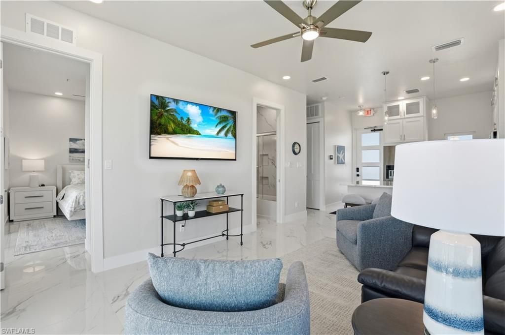 855 Lagoon St, Unit 1, Fort Myers Beach, FL 33931 Photo