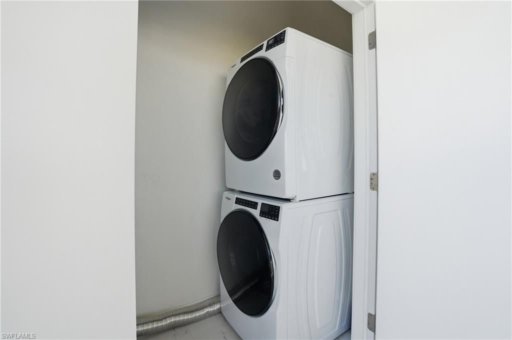 855 Lagoon St, Unit 1, Fort Myers Beach, FL 33931 Photo