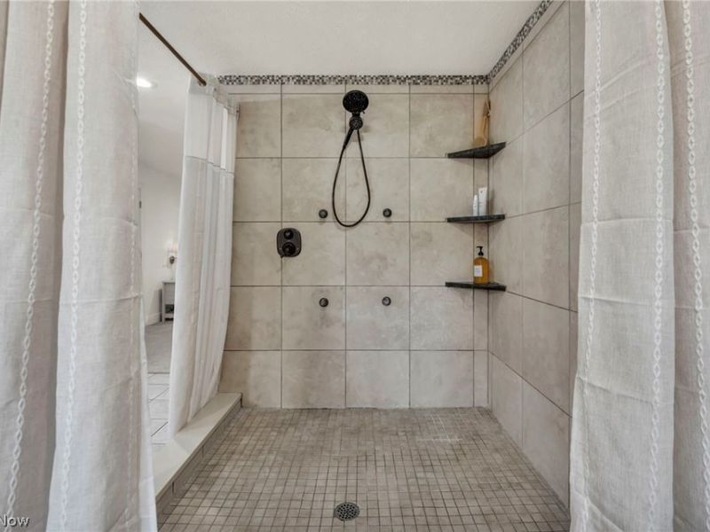 12105 Girdled Road, Concord Township, OH 44077 Photo 39
