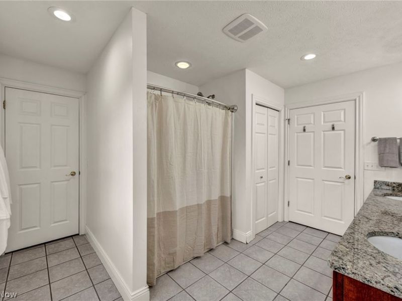 12105 Girdled Road, Concord Township, OH 44077 Photo 40