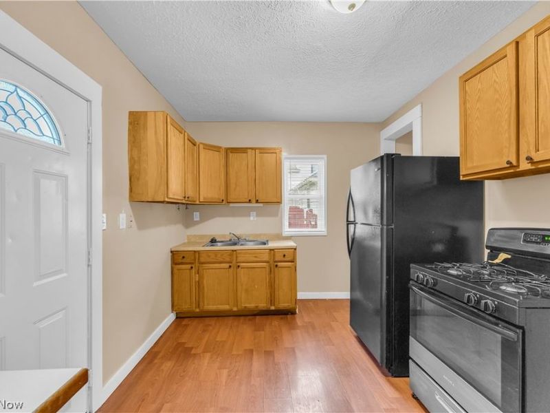 4105 Muriel Avenue , Cleveland, OH 44109 Photo 10