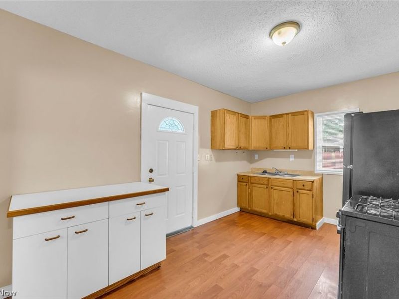 4105 Muriel Avenue , Cleveland, OH 44109 Photo 9
