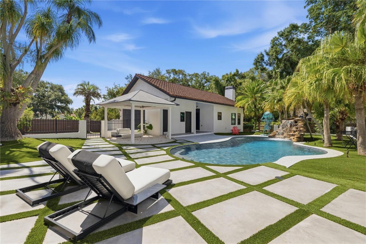 3017 Oakmont Drive, Clearwater, FL 33761 Photo
