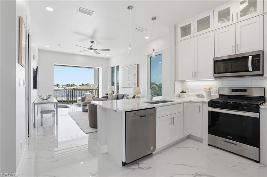 855 Lagoon St , Unit 2, Fort Myers Beach, FL 33931 Photo