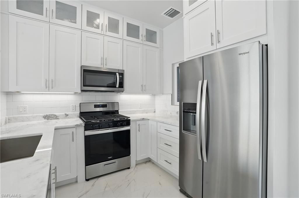855 Lagoon St , Unit 2, Fort Myers Beach, FL 33931 Photo