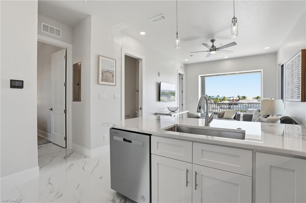 855 Lagoon St , Unit 2, Fort Myers Beach, FL 33931 Photo