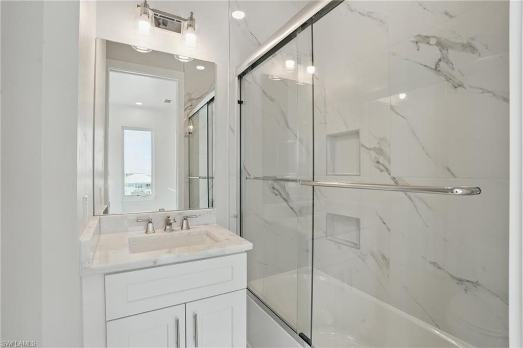 855 Lagoon St , Unit 2, Fort Myers Beach, FL 33931 Photo
