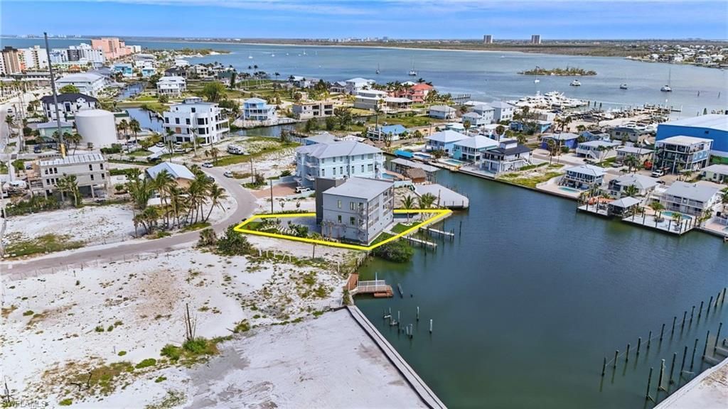 855 Lagoon St , Unit 2, Fort Myers Beach, FL 33931 Photo