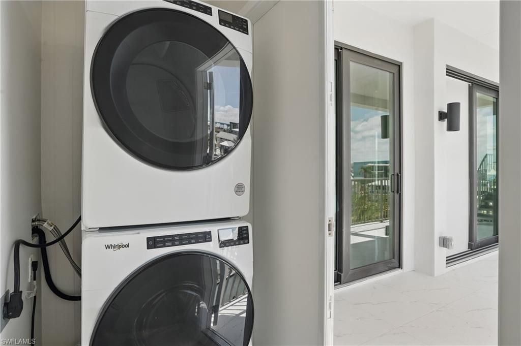 855 Lagoon St , Unit 2, Fort Myers Beach, FL 33931 Photo