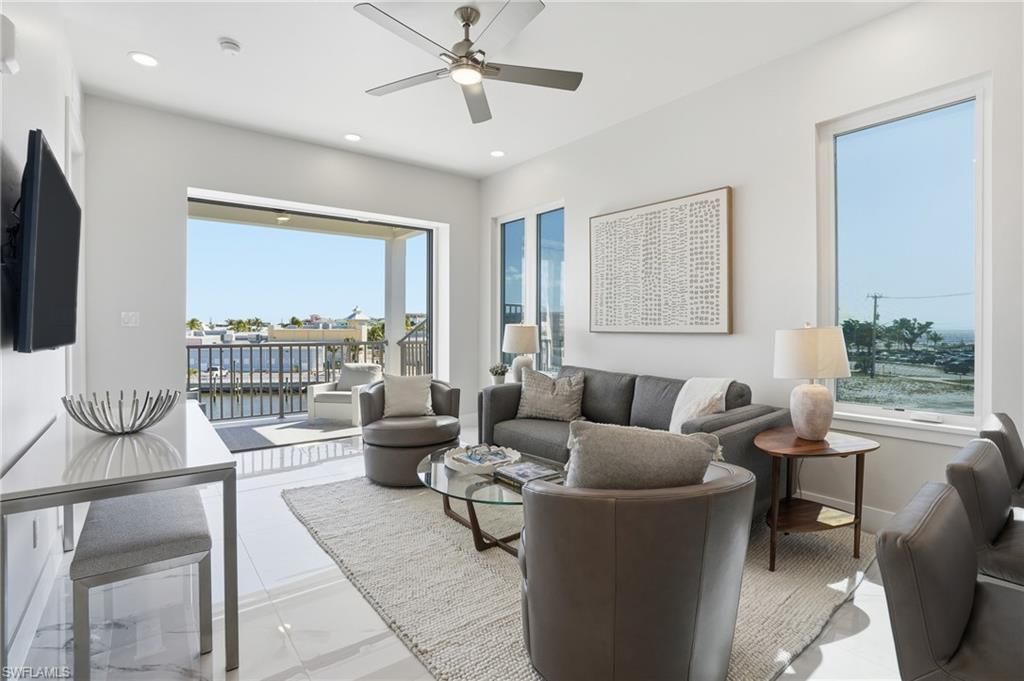 855 Lagoon St , Unit 2, Fort Myers Beach, FL 33931 Photo