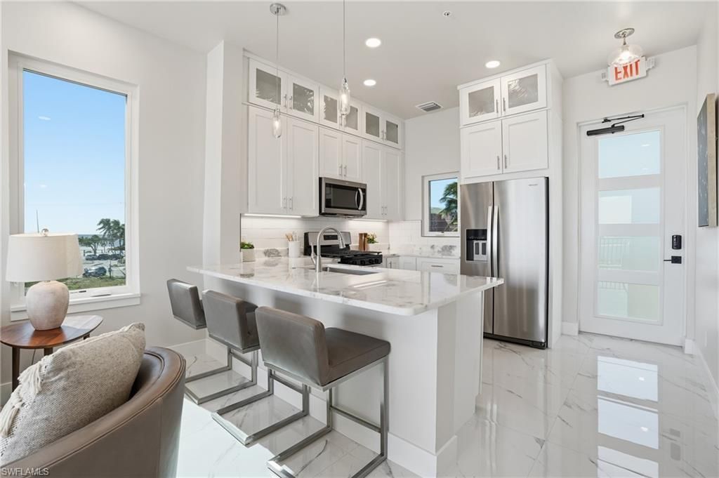 855 Lagoon St , Unit 2, Fort Myers Beach, FL 33931 Photo