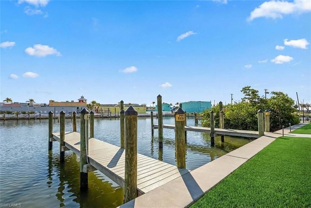 855 Lagoon St , Unit 3, Fort Myers Beach, FL 33931 Photo