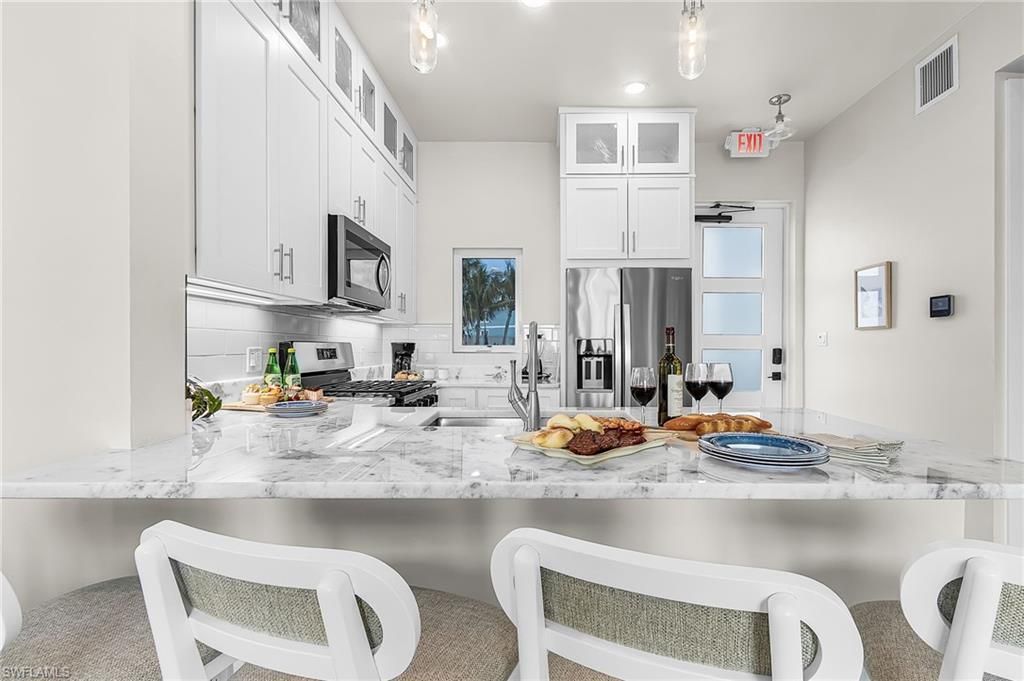 855 Lagoon St , Unit 3, Fort Myers Beach, FL 33931 Photo