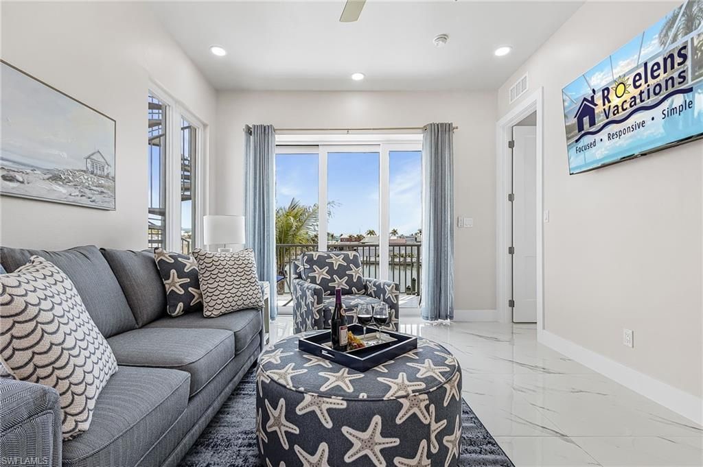 855 Lagoon St , Unit 4, Fort Myers Beach, FL 33931 Photo