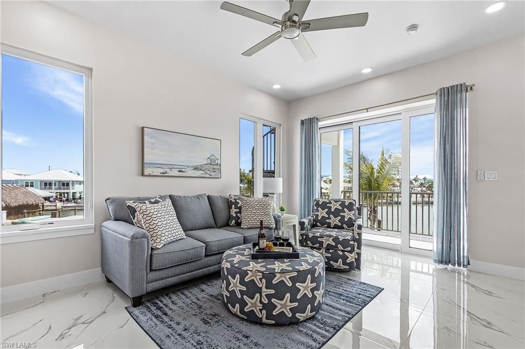 855 Lagoon St , Unit 4, Fort Myers Beach, FL 33931 Photo