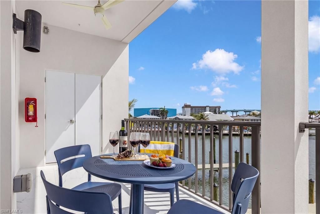 855 Lagoon St , Unit 4, Fort Myers Beach, FL 33931 Photo