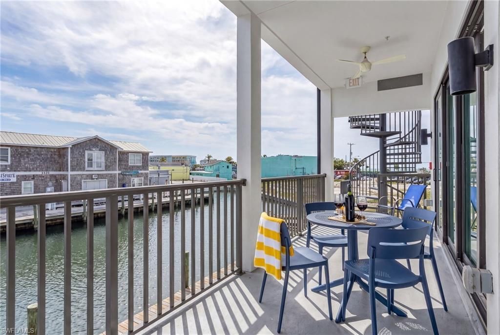 855 Lagoon St , Unit 4, Fort Myers Beach, FL 33931 Photo