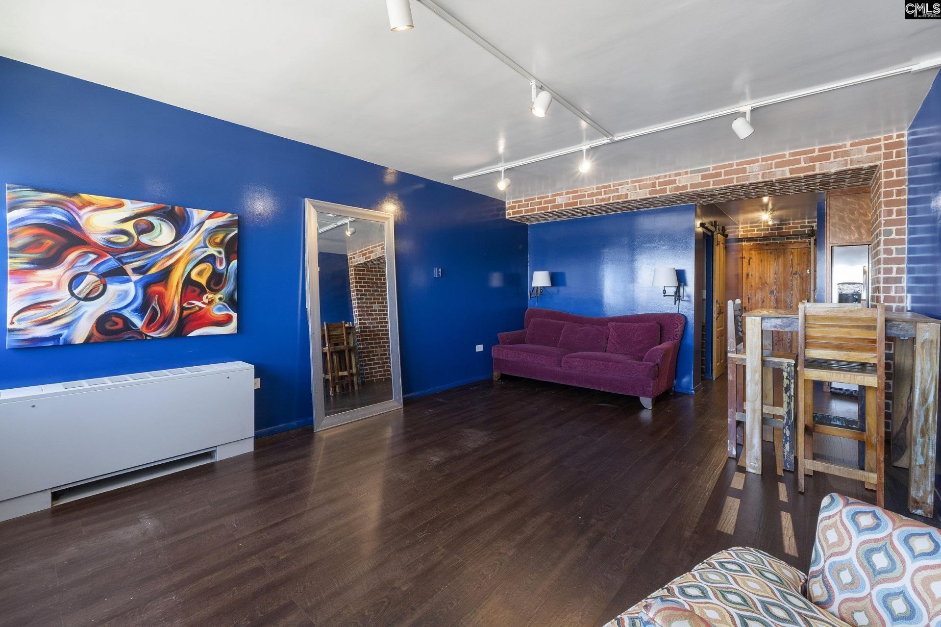 1520 Senate Street Photo 7