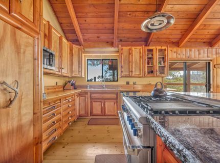 740-935 Sugarloaf Road, Doyle, CA 96109 Photo