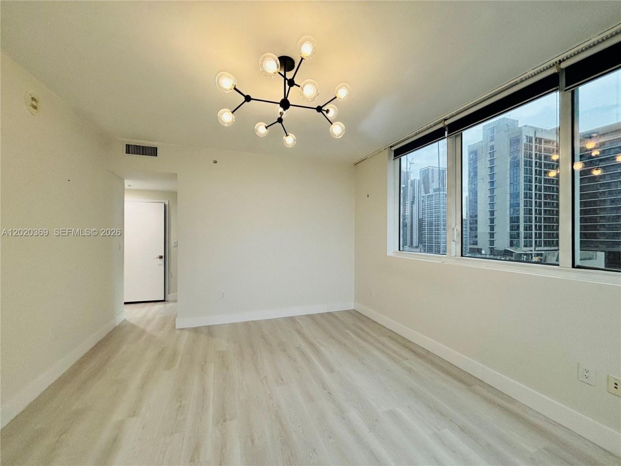 253 NE 2nd St , Unit 2003, Miami, FL 33132 Photo