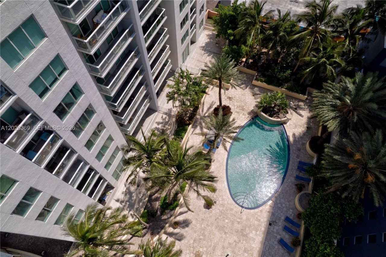 253 NE 2nd St , Unit 2003, Miami, FL 33132 Photo