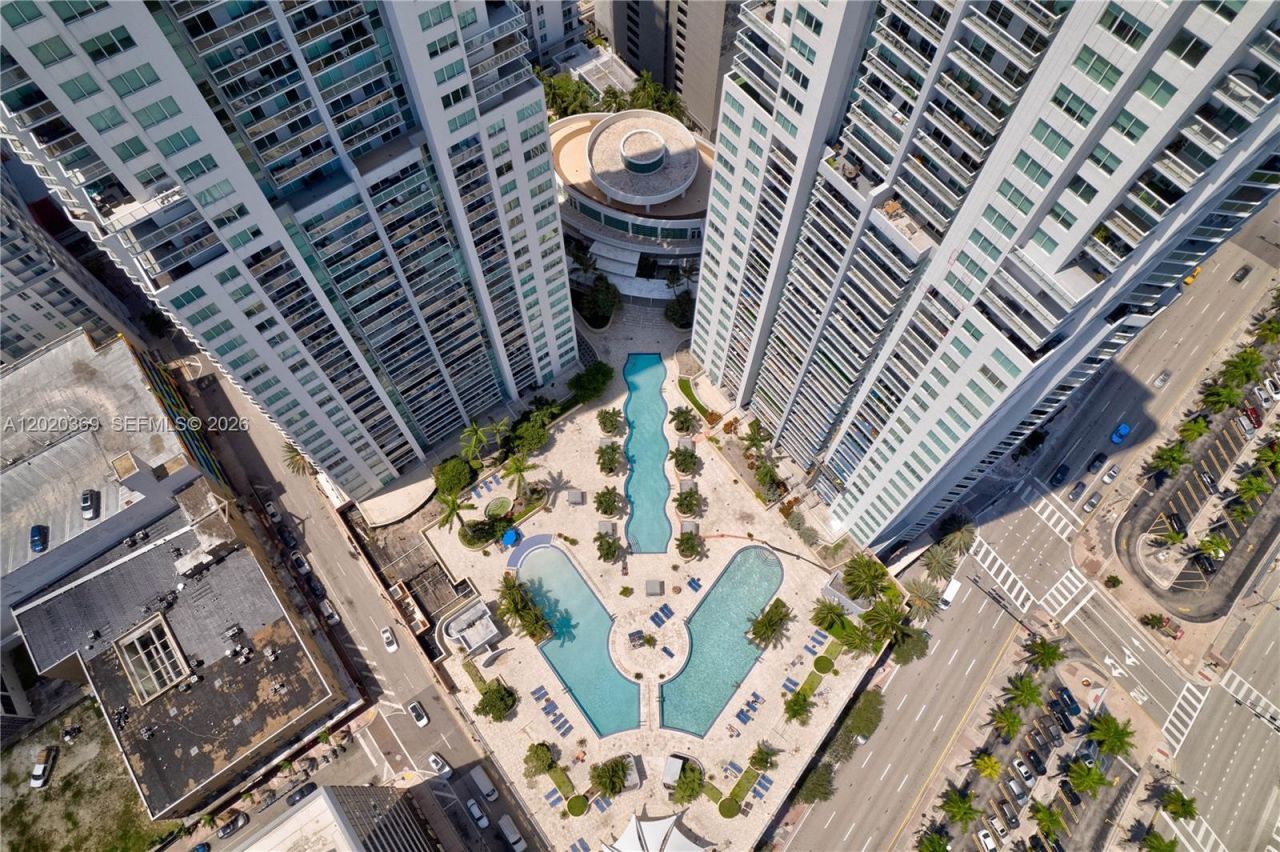 253 NE 2nd St , Unit 2003, Miami, FL 33132 Photo