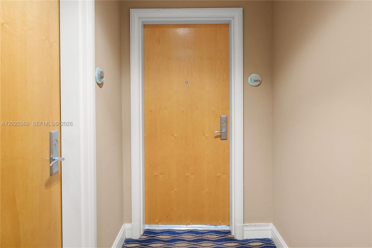 253 NE 2nd St , Unit 2003, Miami, FL 33132 Photo