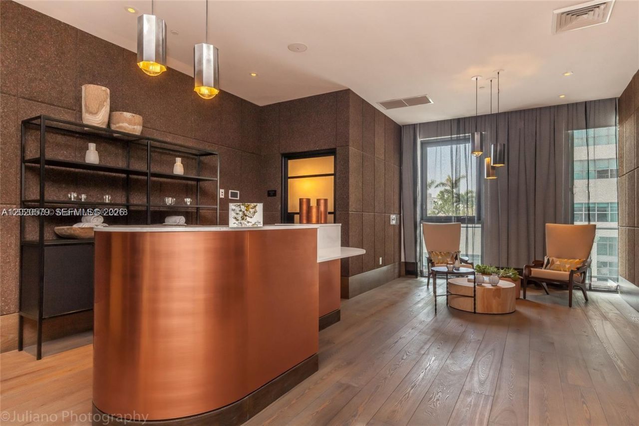 121 NE 34th St , Unit 1007, Miami, FL 33137 Photo