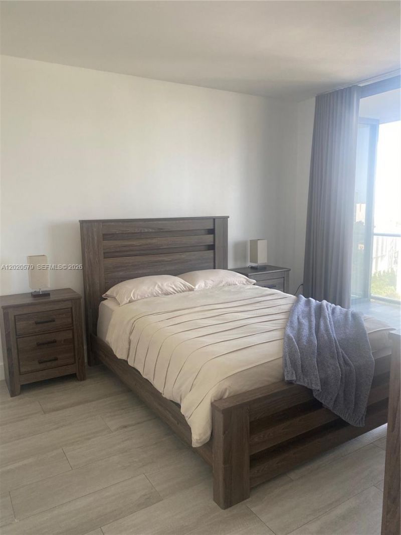 121 NE 34th St , Unit 1007, Miami, FL 33137 Photo