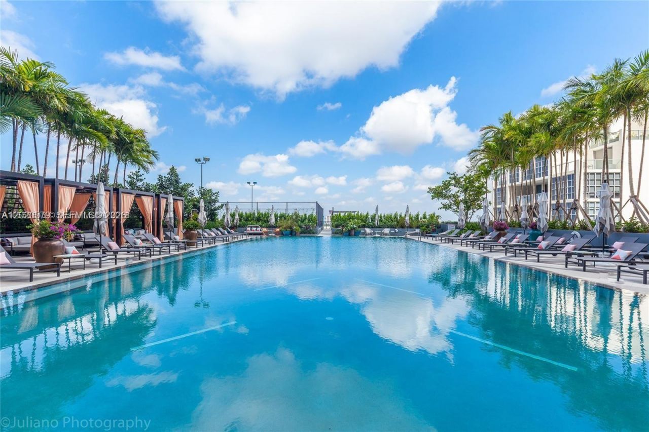 121 NE 34th St , Unit 1007, Miami, FL 33137 Photo