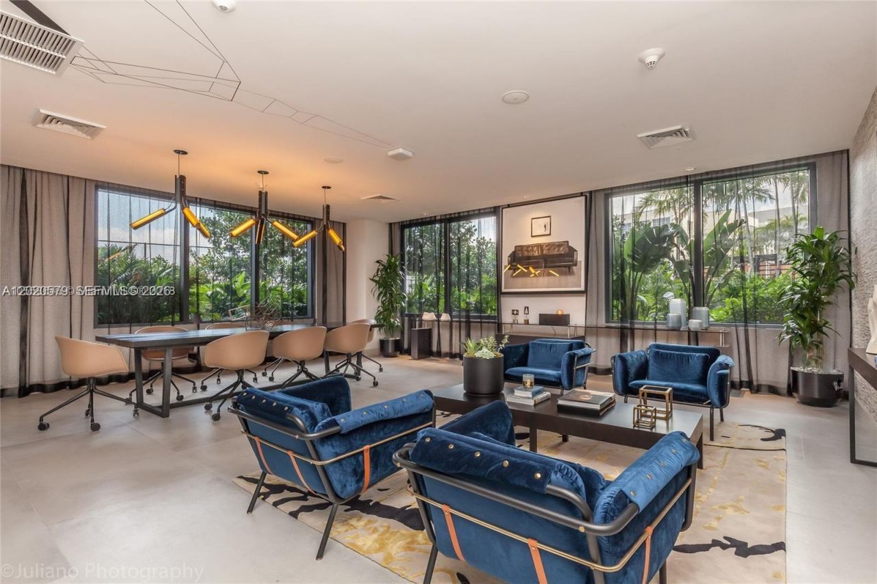 121 NE 34th St , Unit 1007, Miami, FL 33137 Photo