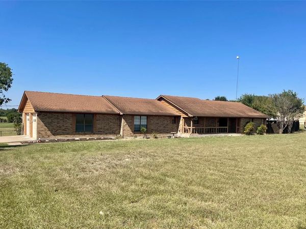 1306 Fm 1331, Thorndale, TX 76577