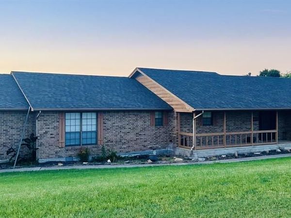 1306 Fm 1331, Thorndale, TX 76577