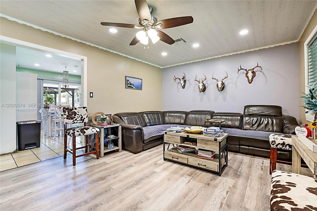 4079 Dahl Dr , Greenacres, FL 33463 Photo