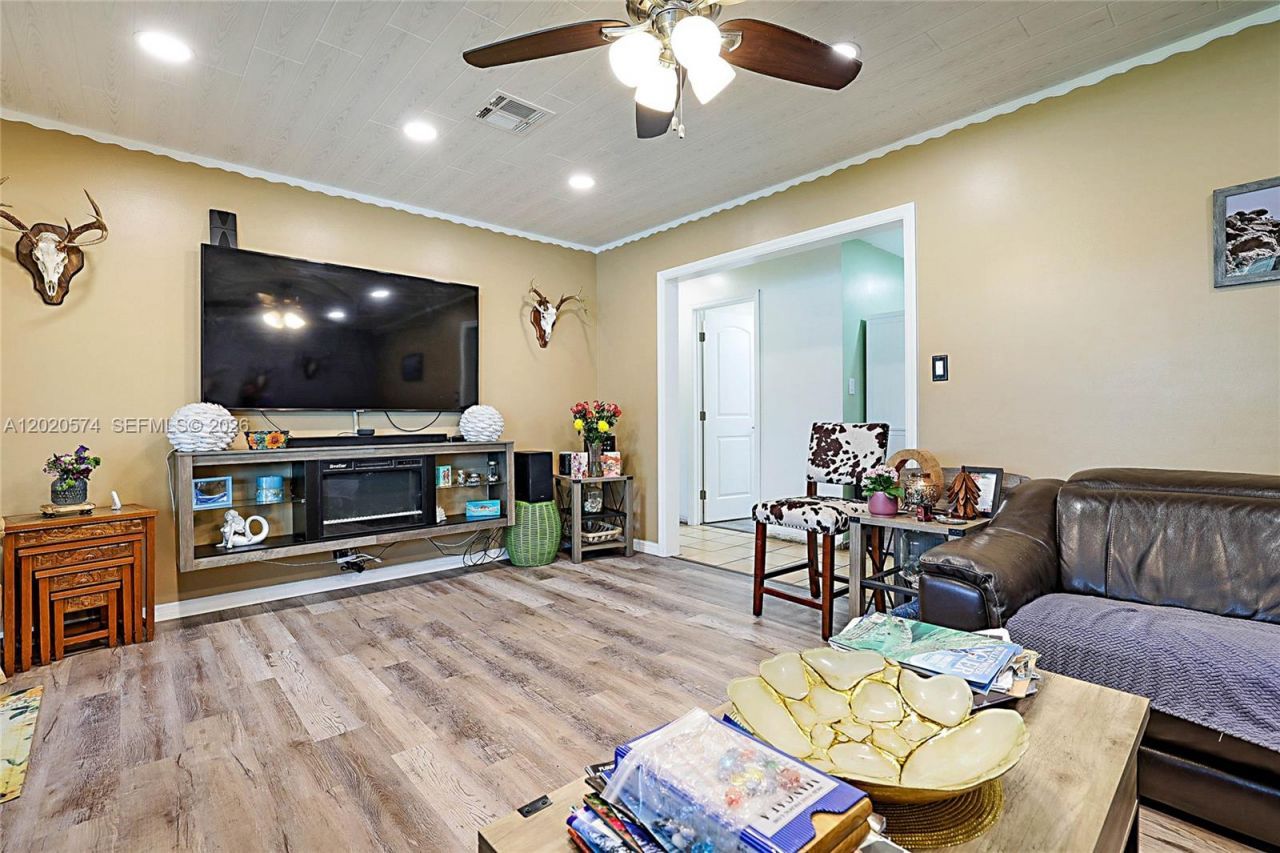 4079 Dahl Dr , Greenacres, FL 33463 Photo