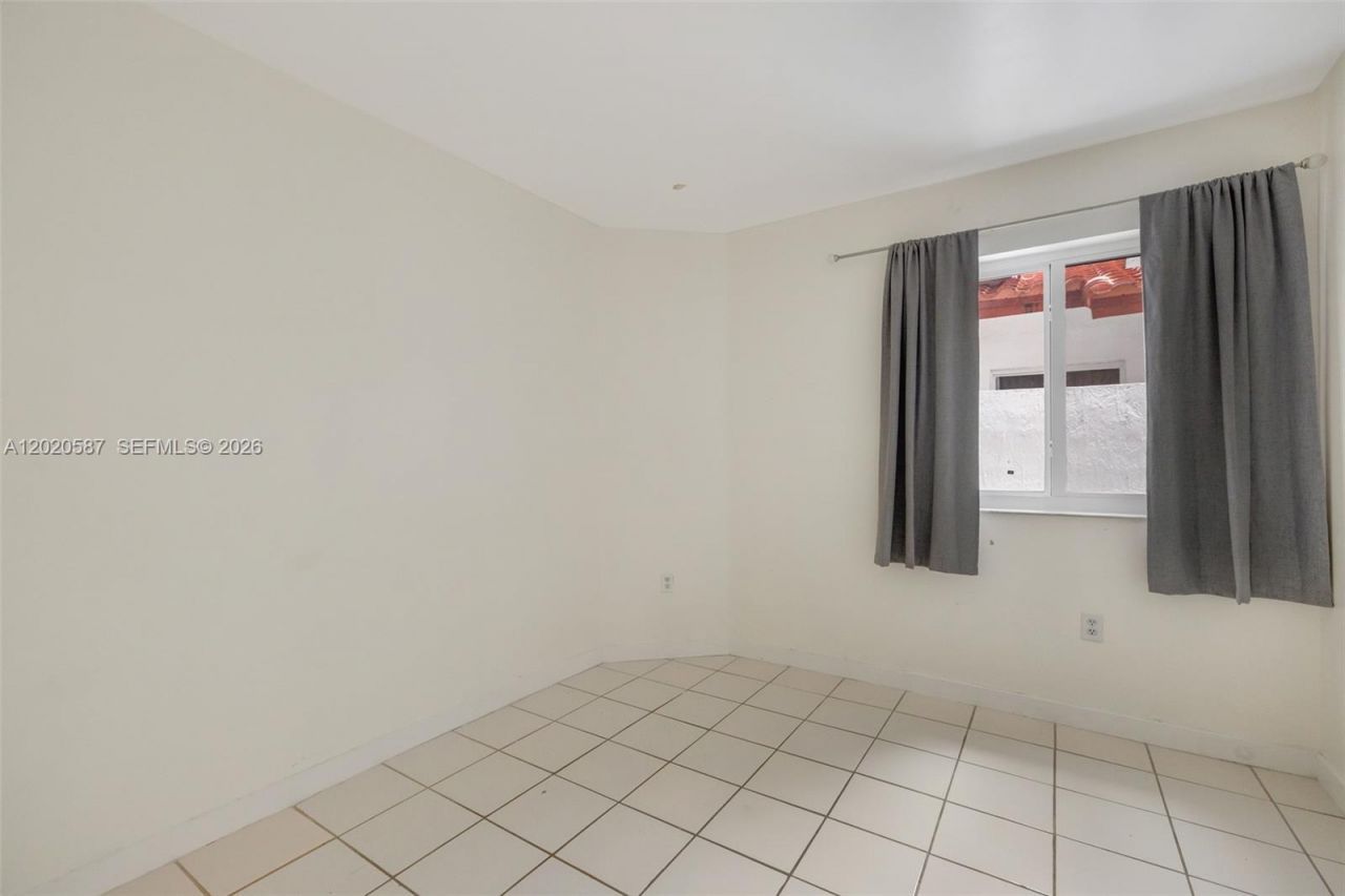 8423 SW 209th St , Cutler Bay, FL 33189 Photo