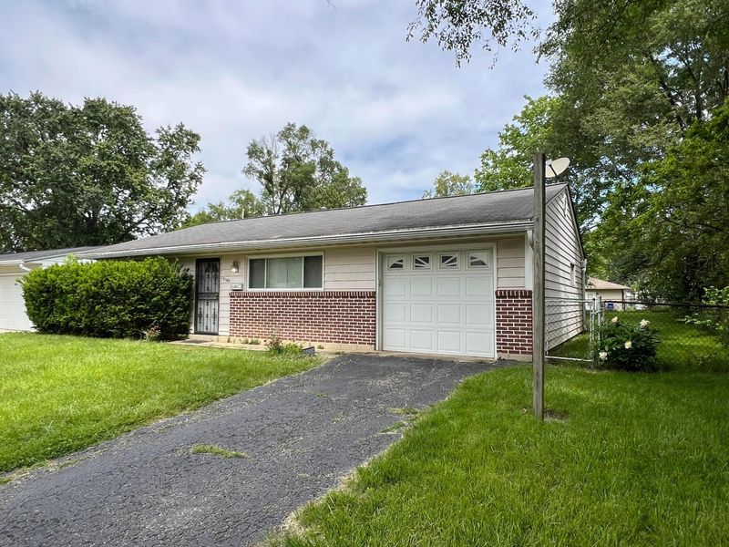 5168 Mapleridge Drive , Columbus, OH 43232 Photo 1