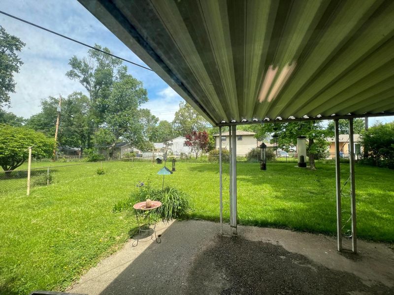 5168 Mapleridge Drive , Columbus, OH 43232 Photo 18