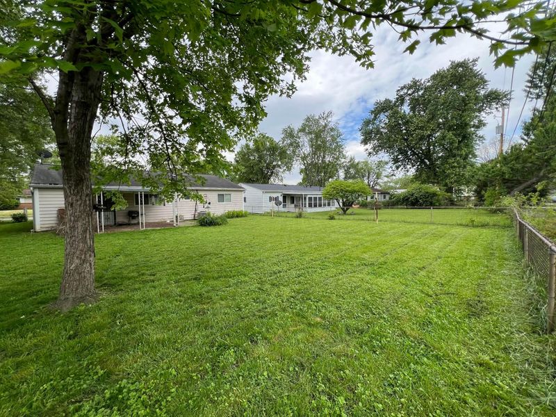 5168 Mapleridge Drive , Columbus, OH 43232 Photo 2