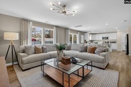 220 Kingfield Drive  photo 4