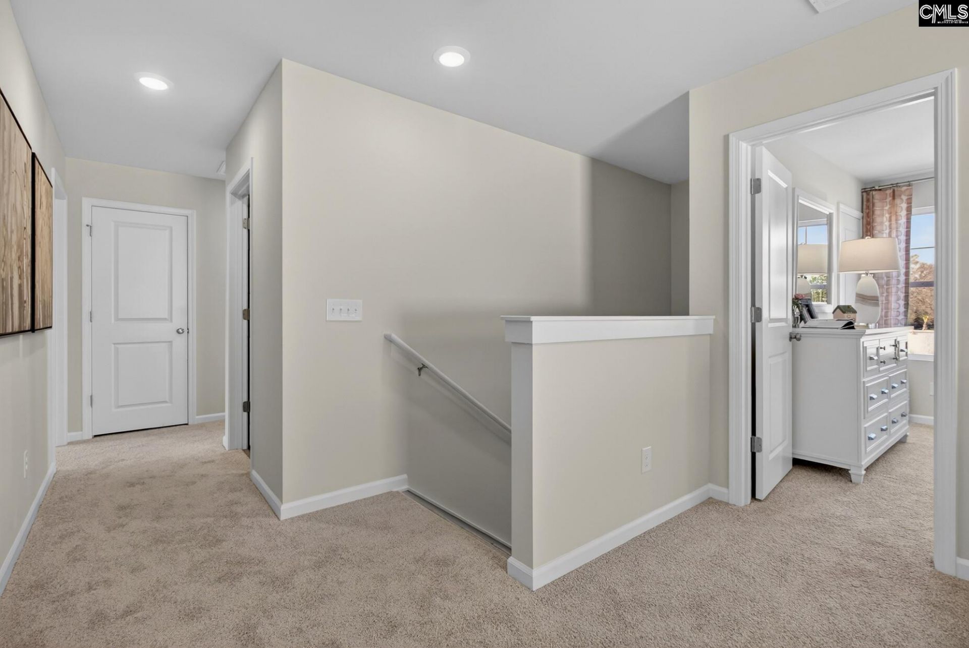 220 Kingfield Drive  Photo 8